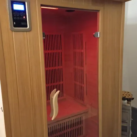 מלון אהבה L'instant Suspendu *